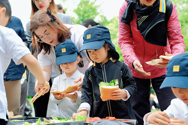 Mother’s Day celebration,Hiba Academy Nantong Nursery